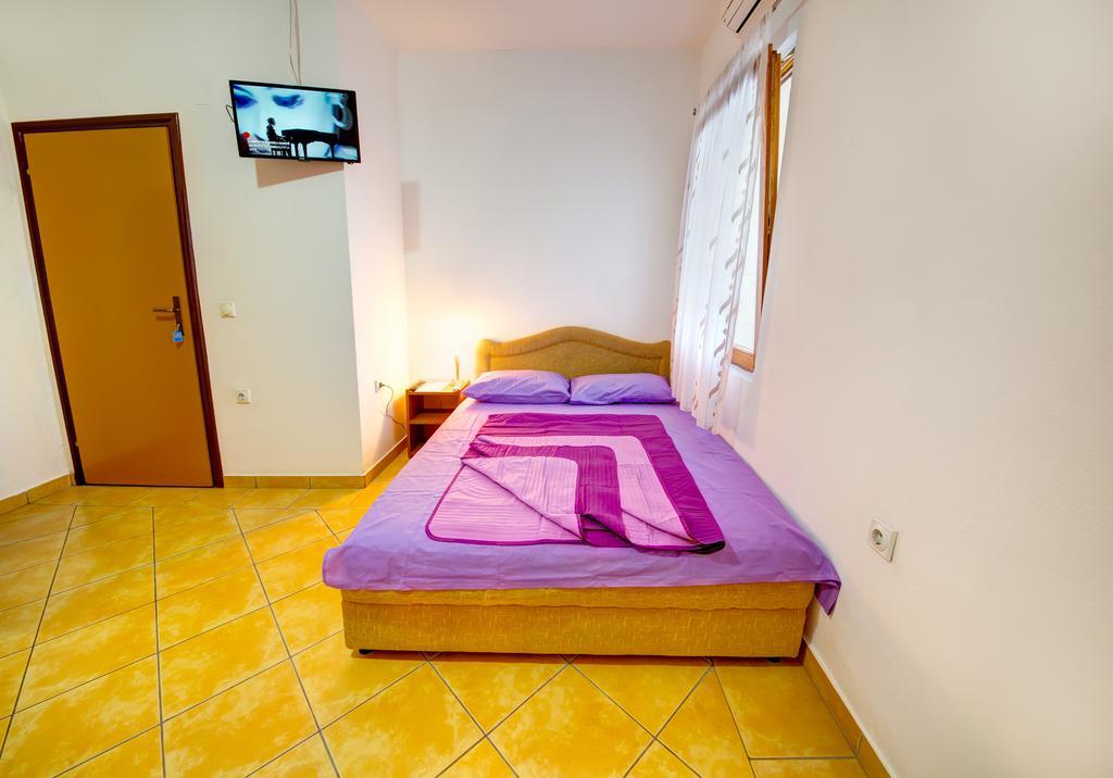 Apartments Dalila Ulcinj Exterior foto